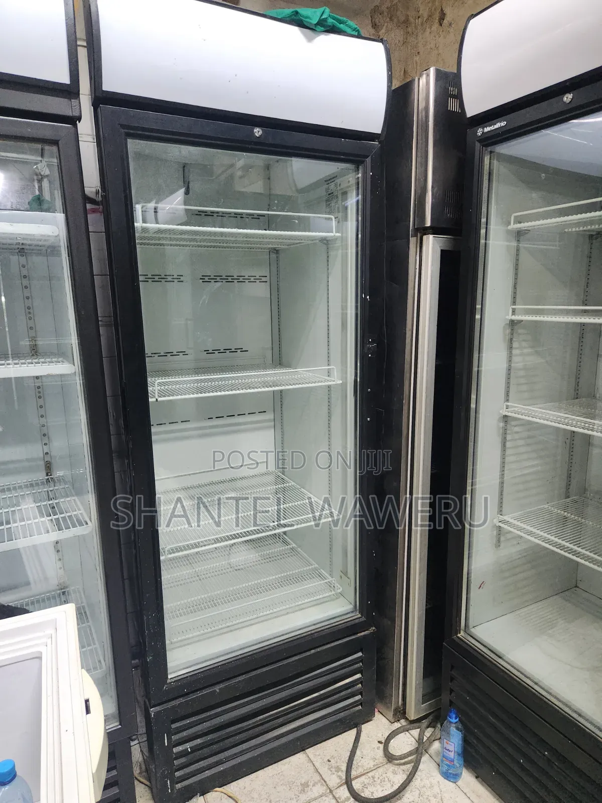 650litres Large Trays Display Fridge