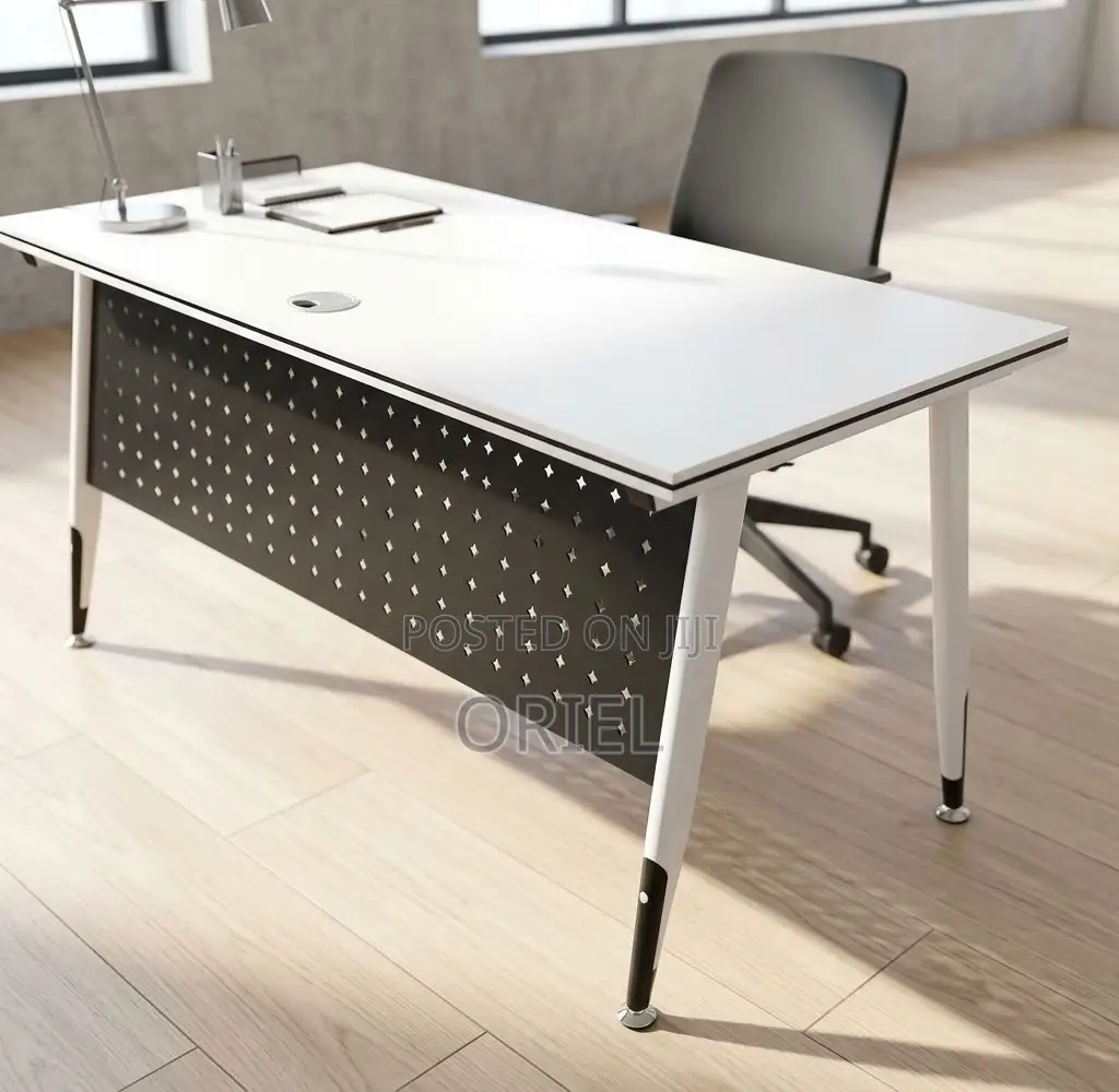 Office Table : Foldable White Training Desk