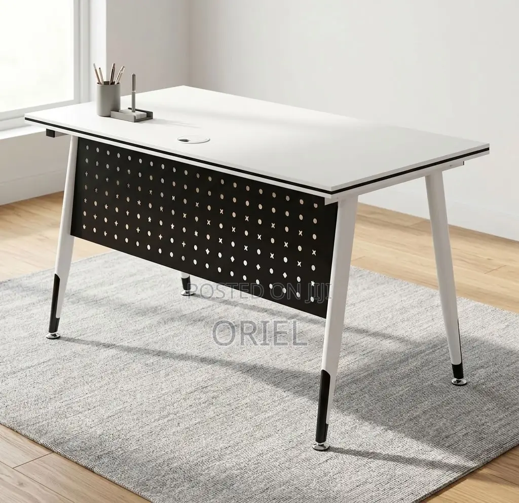 Office Table : Foldable White Training Desk