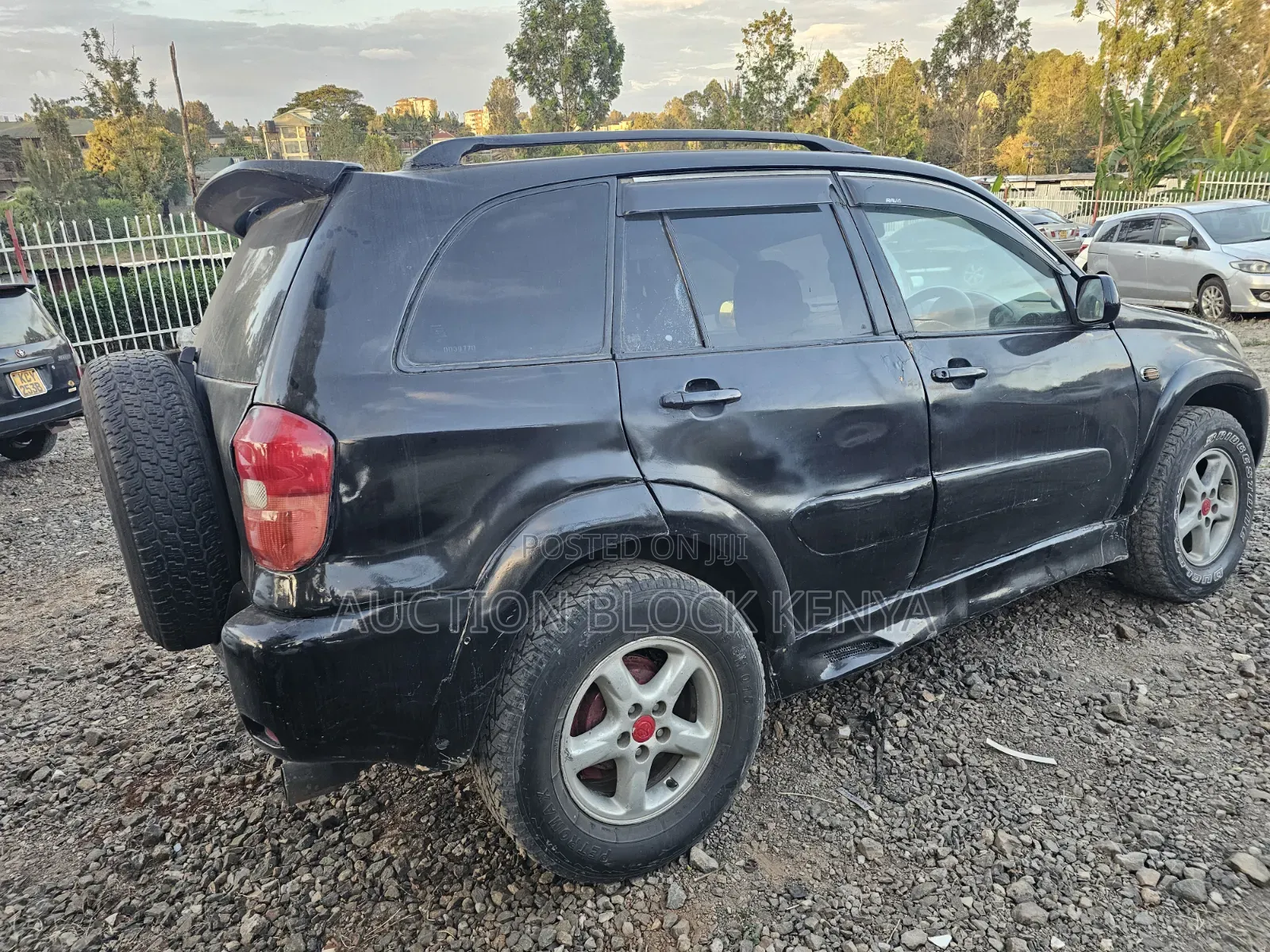 Toyota RAV4 Automatic 2000 Black