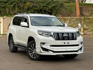 Toyota Land Cruiser Prado 2.8 2021 Pearl