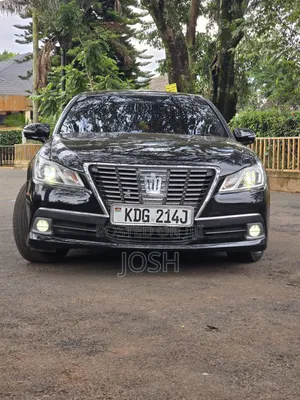 Toyota Crown 2015 Black