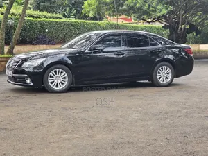 Toyota Crown 2015 Black