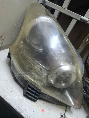Ractis 2008 Headlight