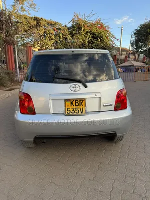 Toyota IST 2006 Silver