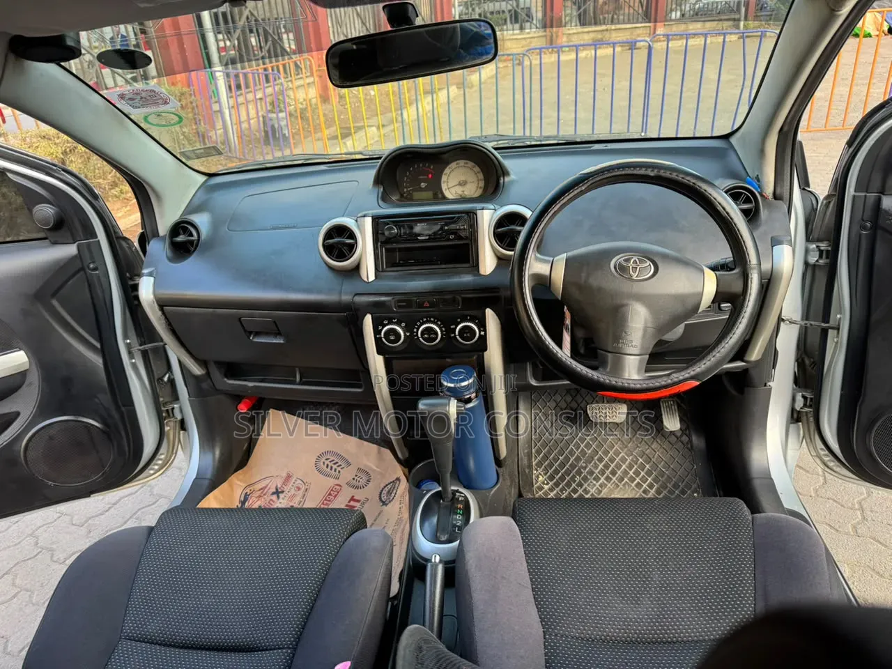 Toyota IST 2006 Silver
