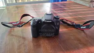 Canon EOS 70D SLR Camera With 3 Lenses
