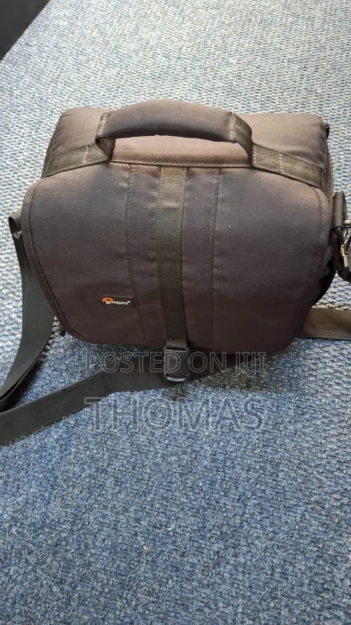 Canon EOS 70D SLR Camera With 3 Lenses