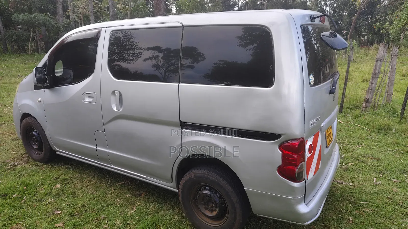 Nissan NV200 2009 Silver