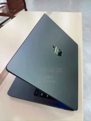 Laptop Apple MacBook Pro 2023 M3 Max 36GB Apple M3 Max SSD 1T