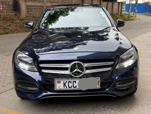 Mercedes-Benz C200 2014 Blue