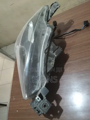 Right Side Headlight Mazda Demio No 1