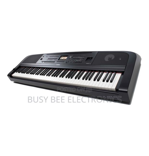 Yamaha DGX Keyboard - main view