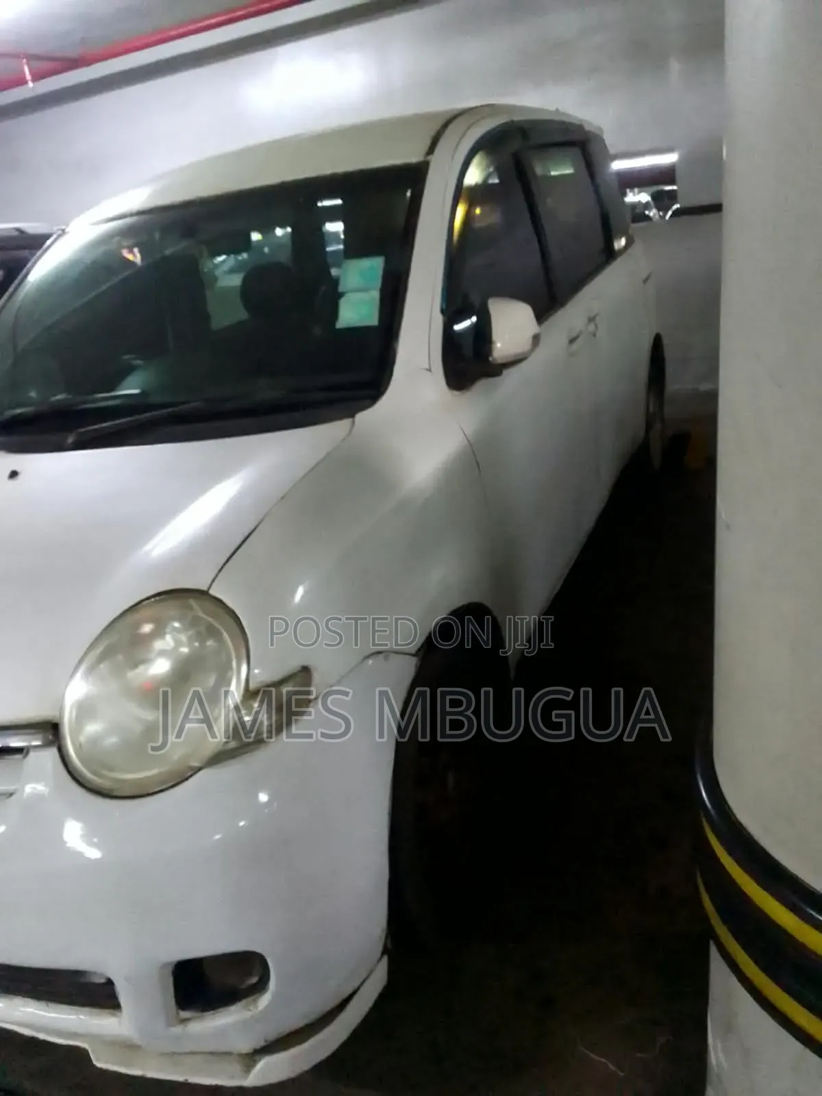 Toyota Sienta 2010 White