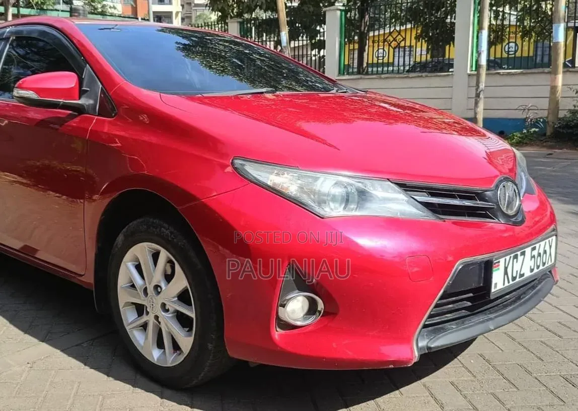 Toyota Auris 2013