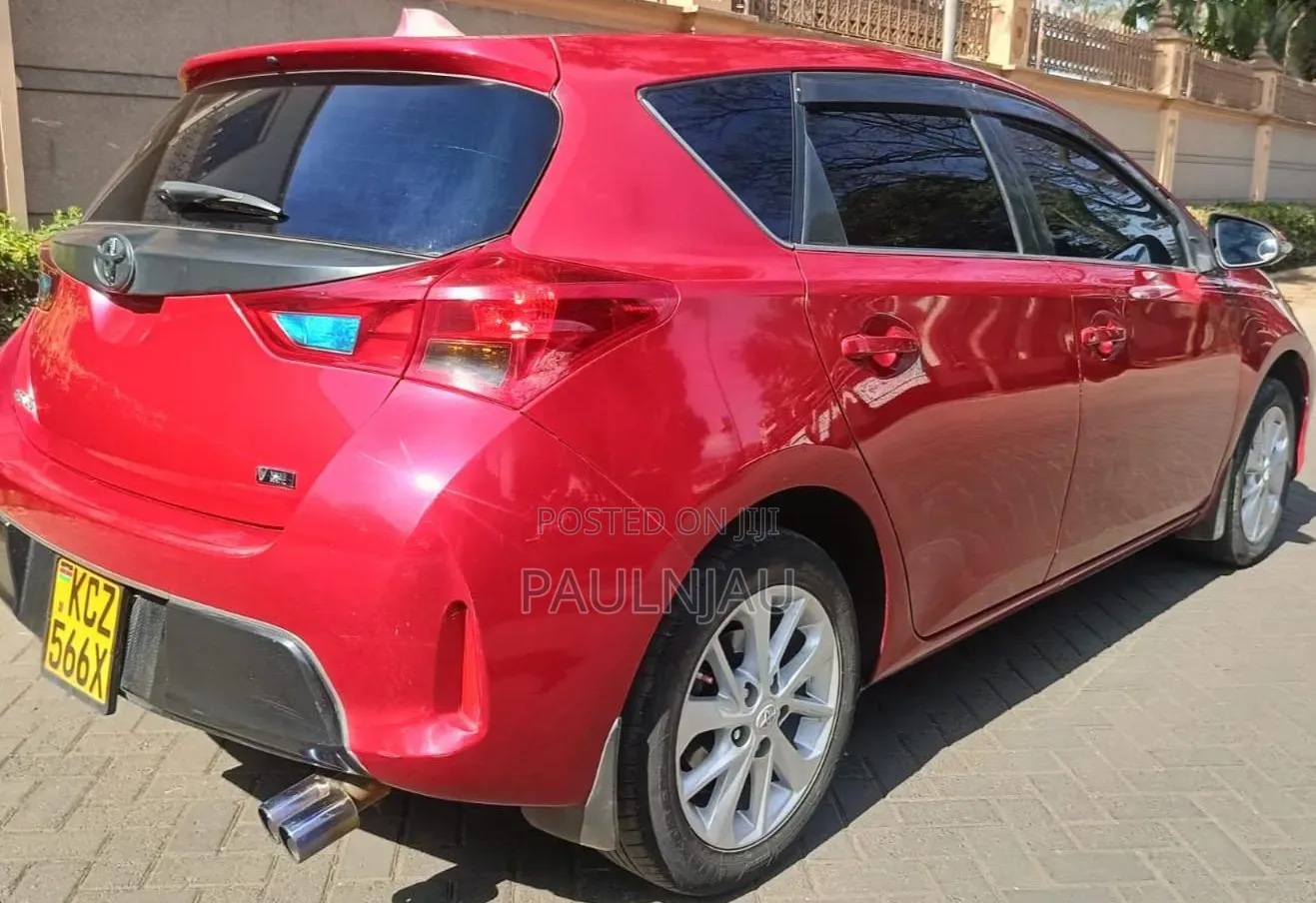 Toyota Auris 2013