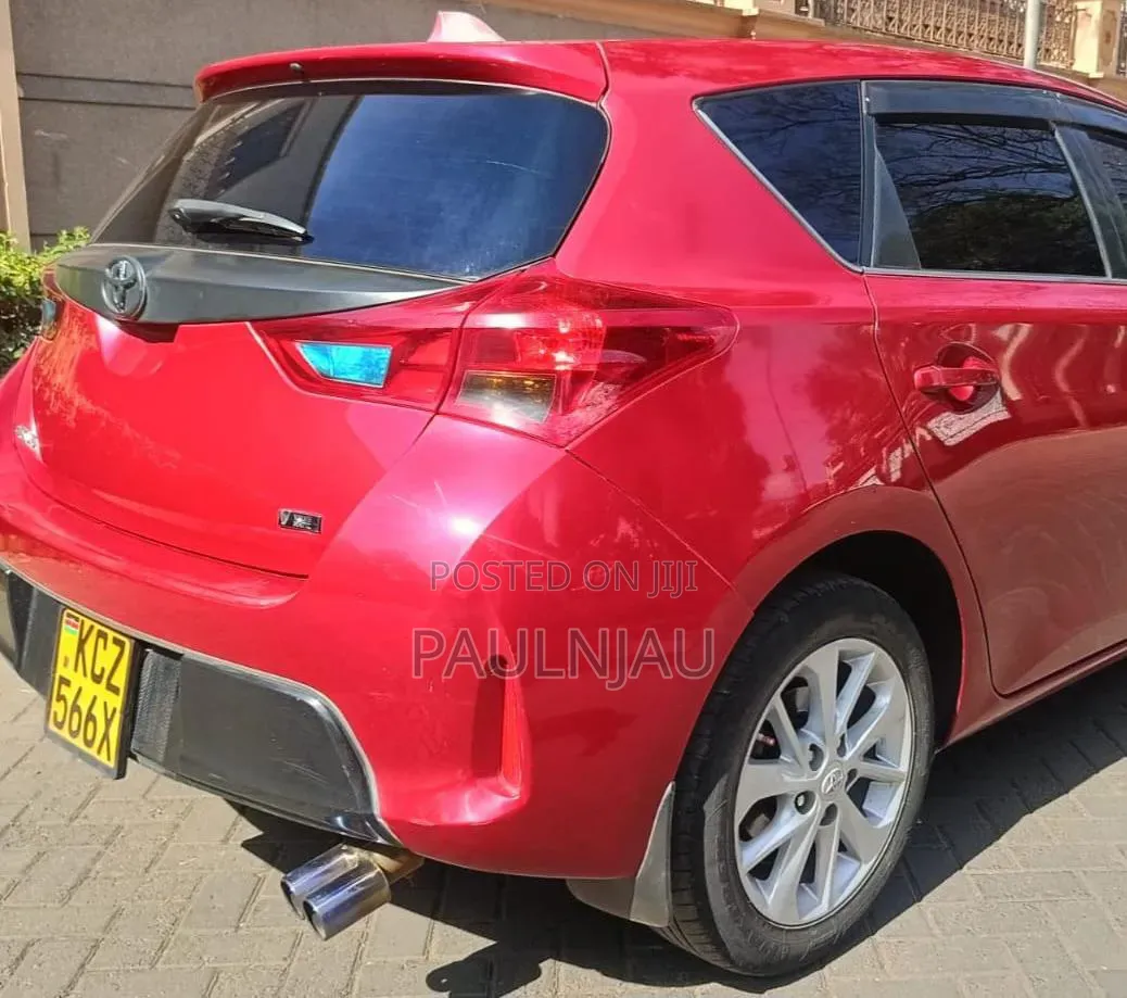 Toyota Auris 2013