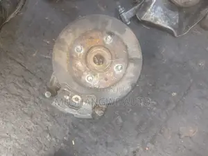 Front Hub NISSAN PINNO 4*4