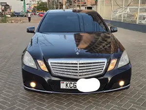Mercedes-Benz E250 2010 Black