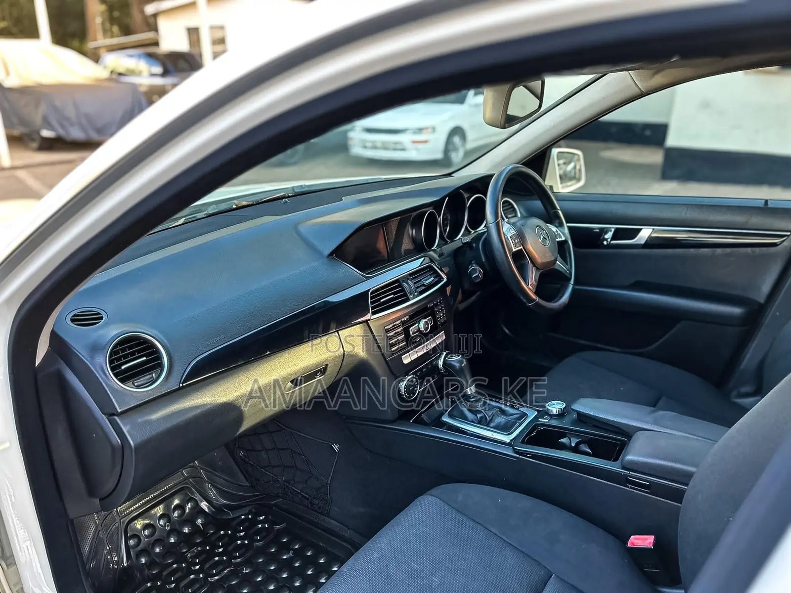 Mercedes-Benz C200 2012 White