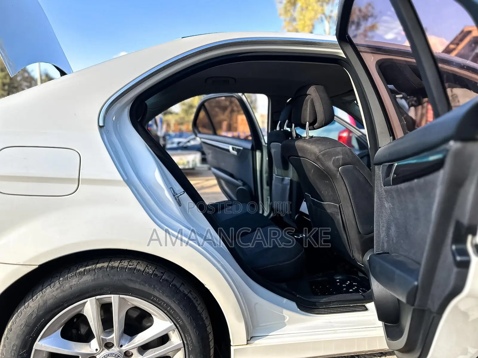 Mercedes-Benz C200 2012 White