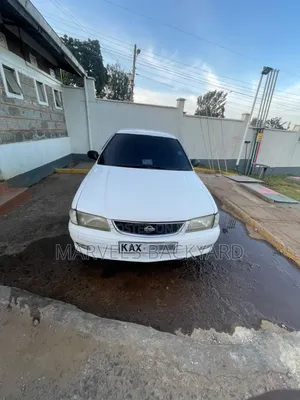 Nissan FB15 2001 White