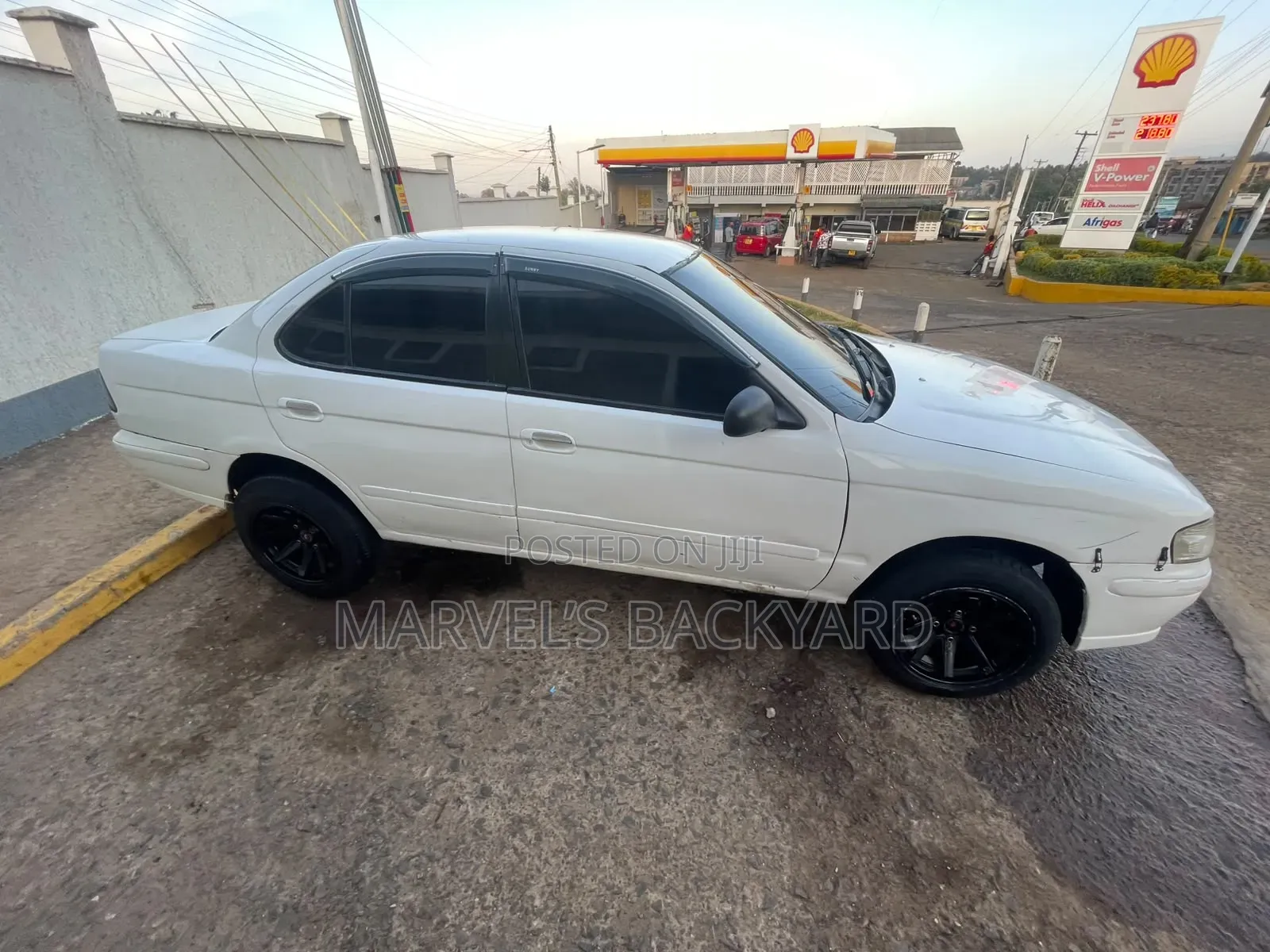 Nissan FB15 2001 White