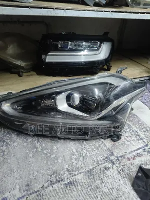 Toyota Sienta 2015 Headlight