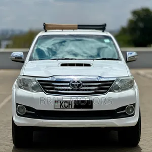 Toyota Fortuner 2015 White