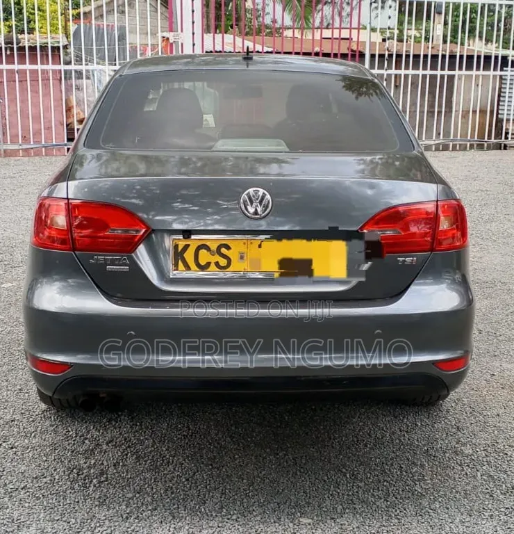 Volkswagen Jetta 2011 Gray
