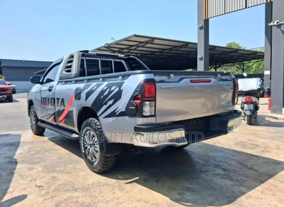 Toyota Hilux Revo Single Cab Deisel 2.4 RWD 2019 Silver