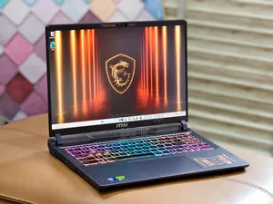 Laptop MSI Vector 16 HX AI A2XWIG 16GB Intel Core i9 SSD 1T