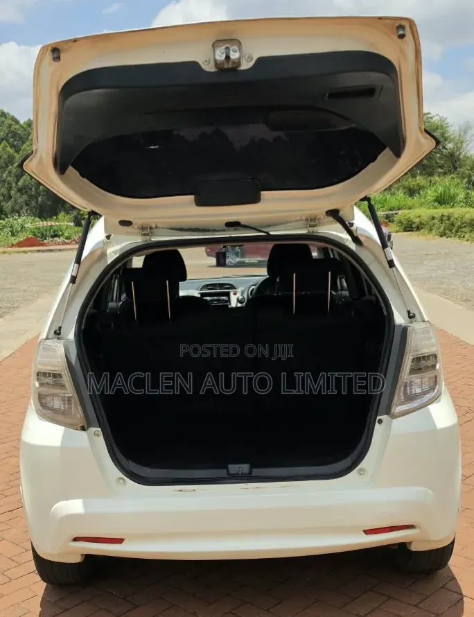 Honda Fit 2012 White