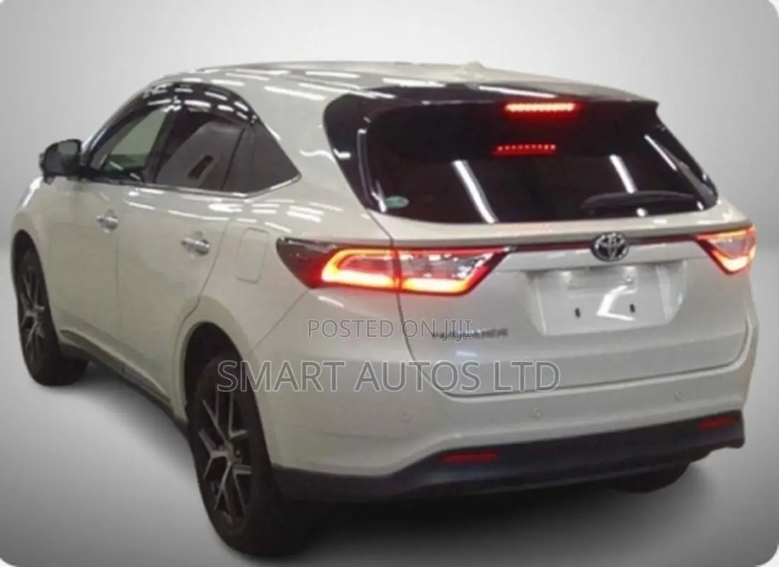 Toyota Harrier 2.0 Turbo 2019 Off white