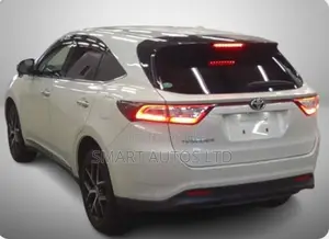 Toyota Harrier 2.0 Turbo 2019 Off white