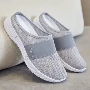 Backless Sketchers