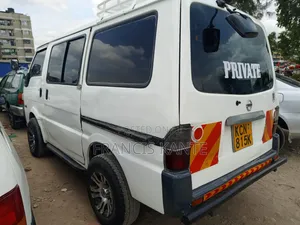 Nissan Vanette 2011 White