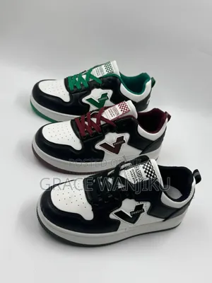 High Quality Sneakers