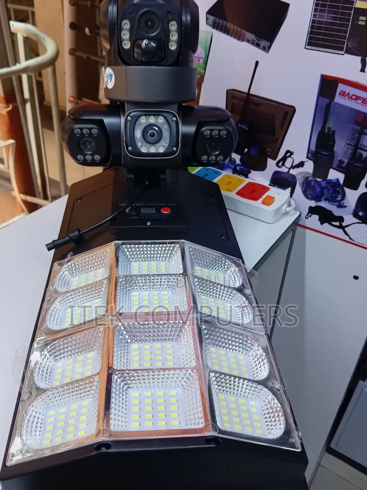 AI Powered Solar CCTV Camera With 180W Lighting for Home Security Unit