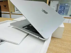 Laptop Apple MacBook Air 2024 M3 16GB Apple M3 SSD 1T