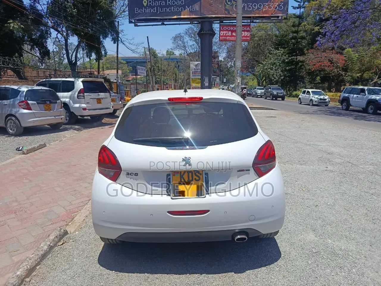 Peugeot 208 2017 White