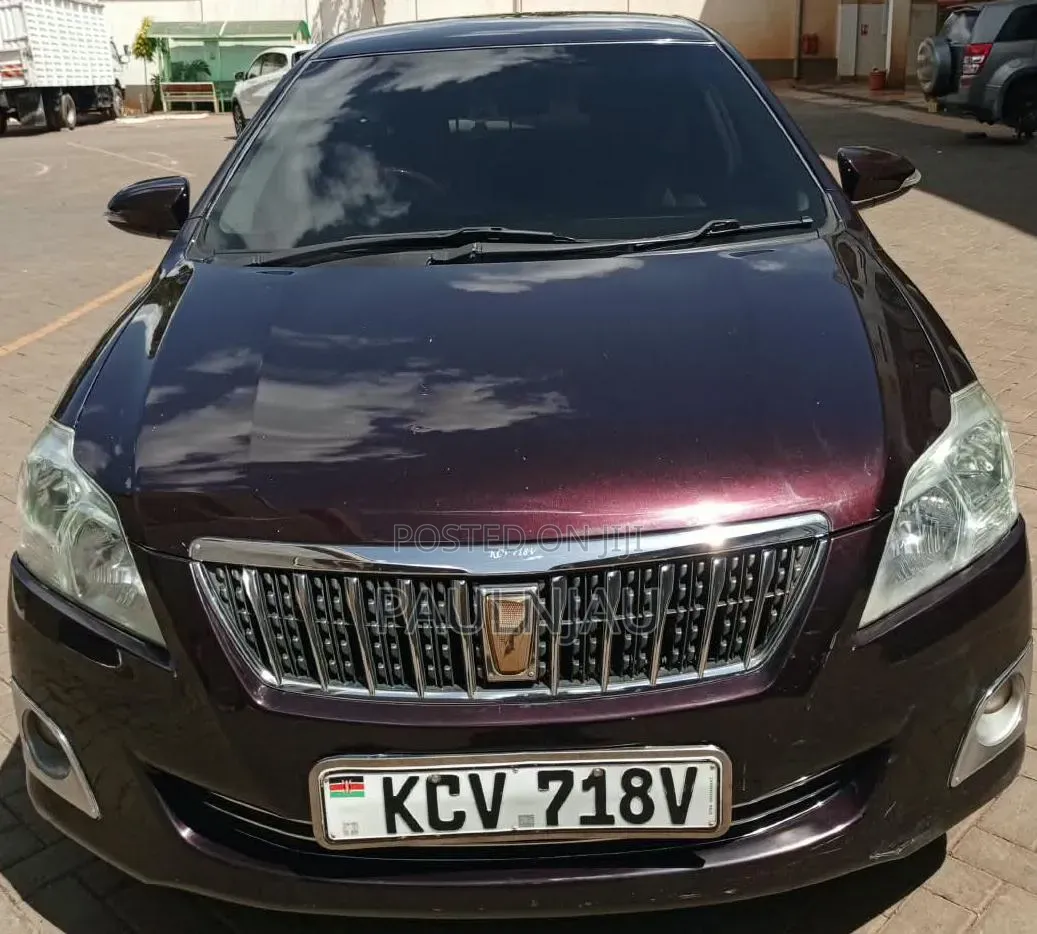Toyota Premio 2013