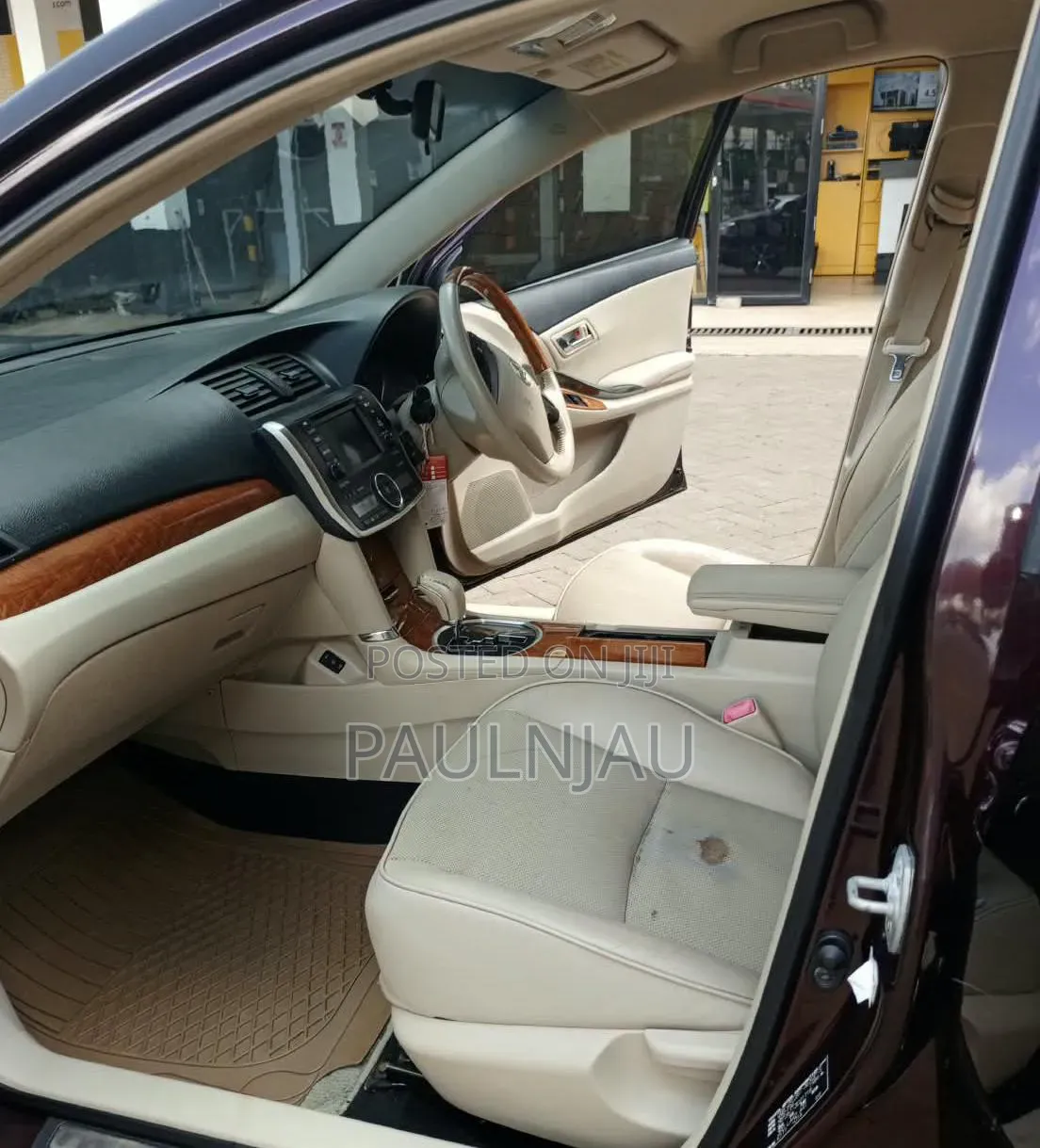 Toyota Premio 2013
