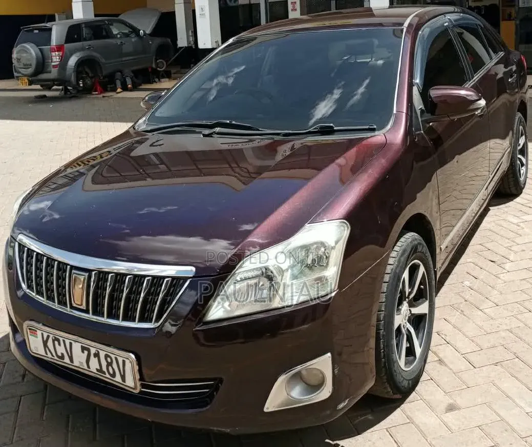 Toyota Premio 2013
