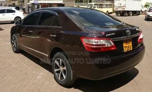 Toyota Premio 2013 Maroon