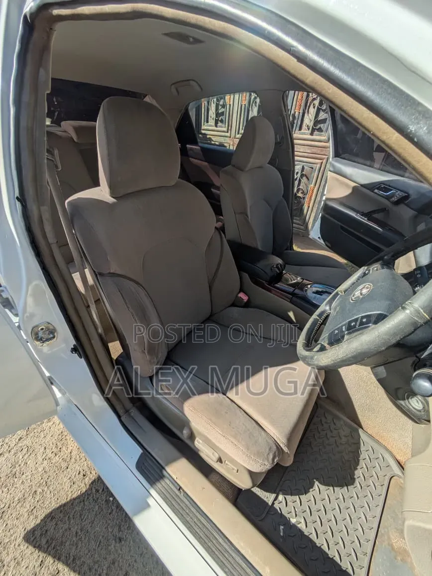 Toyota Mark X 2.5 RWD 2005 White