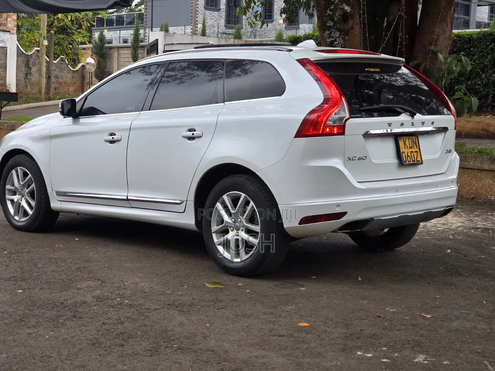 Volvo XC60 2016 White