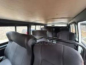 Toyota HiAce 2013 White