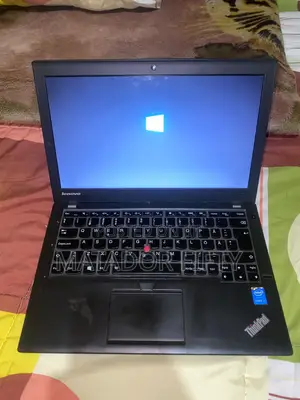 Laptop Lenovo ThinkPad X250 4GB Intel Core i5 SSD 256GB