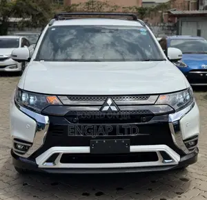 Mitsubishi Outlander 2.4 PHEV AWD 2019 Pearl